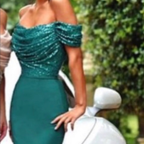 Green dress - Picture 4 of 8